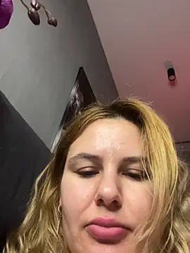 Passion-Blondy webcam