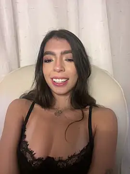 Ninaa_Rosee webcam