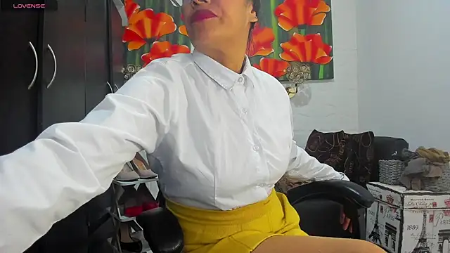 Miss_clarepocahose webcam