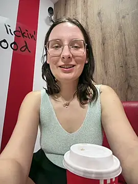 The_Snowwhitee webcam