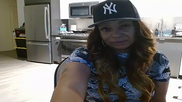 MSweetLindaParks live sex cam