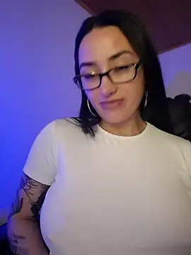 Webcam Model (preetypeach)  is live.Free join now!