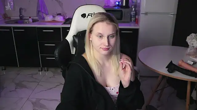 mertyxx - MertyXX's free webcam - UK Sex Cams