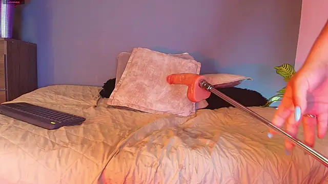 jade_brunnette webcam