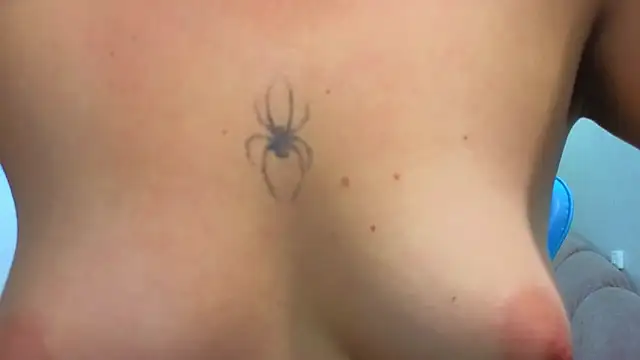 Erika_Suarez_b webcam