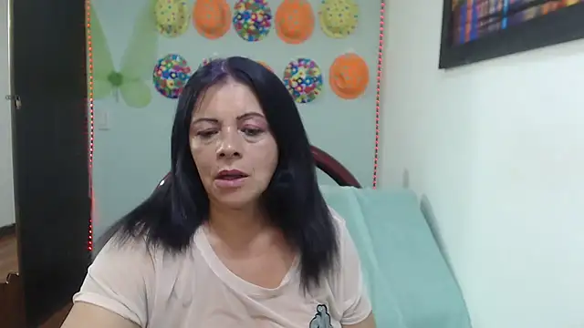 sexytitshot126 webcam