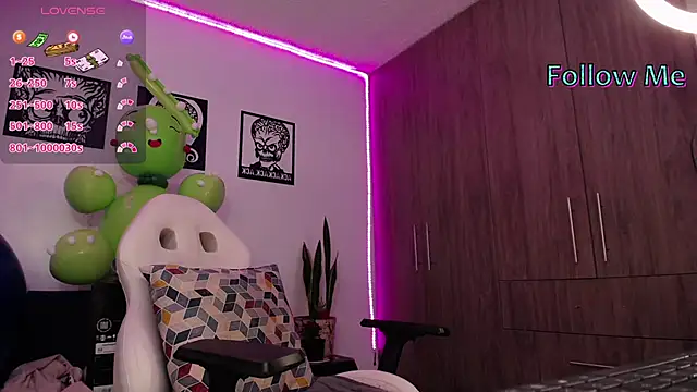 hibridaaa20 (F young) - SHOW STRIP WITH ANAL BIG DILDO