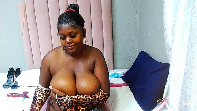 chocolatemelons17 - Chocolatemelons17's free webcam - UK Sex Cams