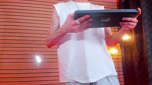 TheBatMansion webcam