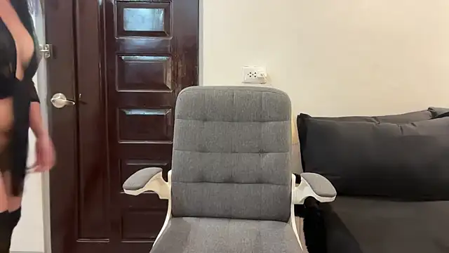 Your_sweetnaughty143 webcam