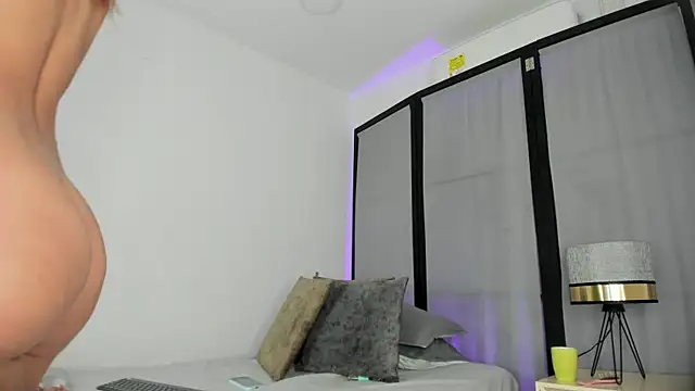 niicole_steele_ webcam