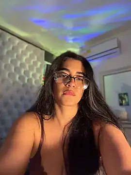 zarahevans - ZarahEvans's free webcam - UK Sex Cams