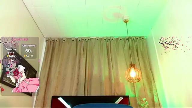 katha_Crawford webcam