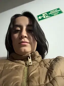 Antonella_Julieta webcam