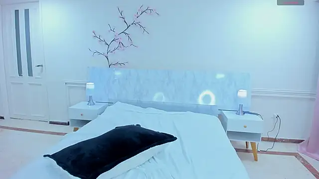 Lucifer_shadow webcam