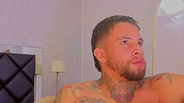 matthew_lennox_ webcam