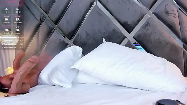 Ivonne_Millerr webcam