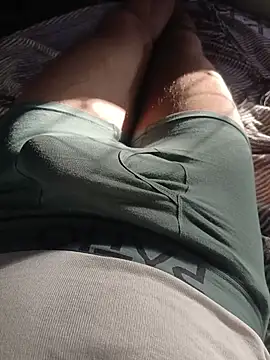 Rocky-badboy_cum4me webcam