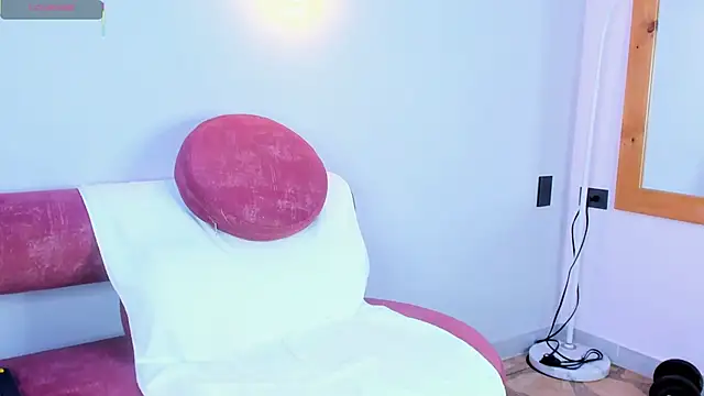 Travis_lenox_ webcam