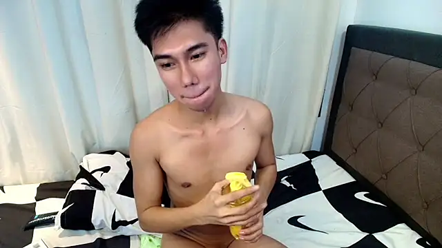 Ur_pinoyhotbrix webcam