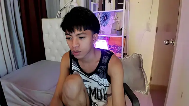 davincihugecock live sex cam