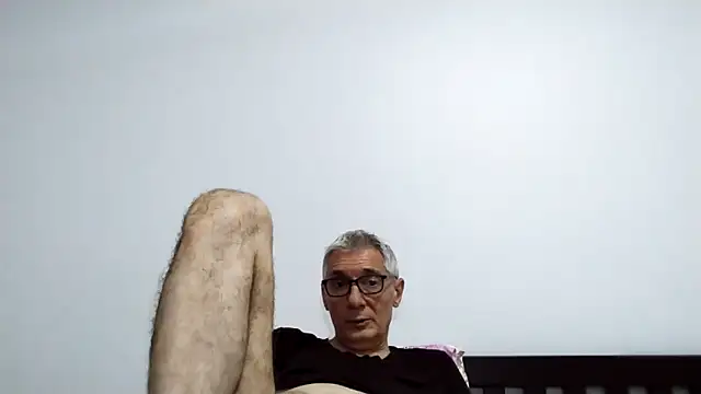 BIGUNCUTHARDCOCK webcam