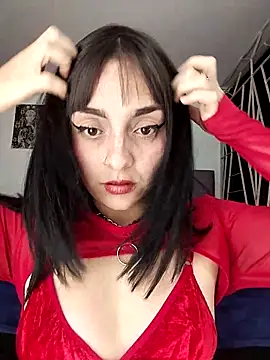 KARINNA__RAVEN webcam