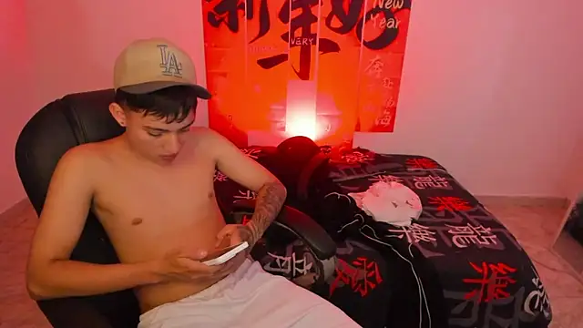 wesleey-boy (M twink) - LICK ARMPITS