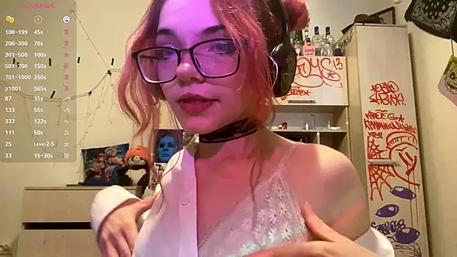 RedHeadCat webcam