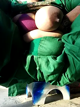 Bicorn_Collect69 webcam