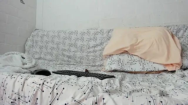 skinnyandcute webcam