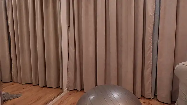 IsabellaMysty webcam