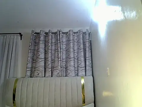 pretty_hearty webcam