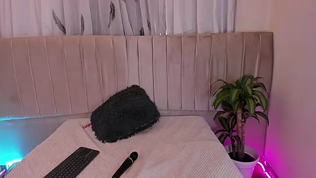 agatha_rusell_ webcam