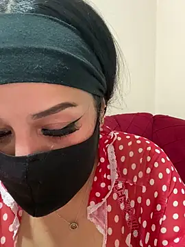 mari_layali's live cam