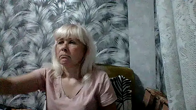 sakura_blonde webcam