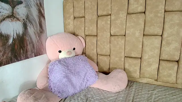 katy_handerson webcam