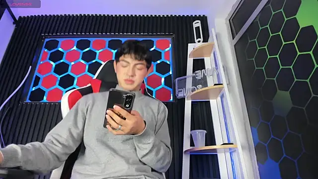 Cristopher_Wild webcam