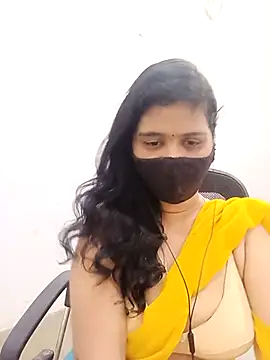 Lucky-Deepthi webcam