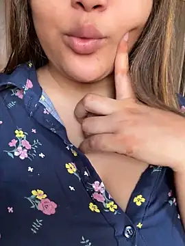 Rosy_BabyDoll webcam