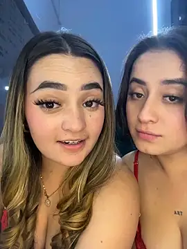 Antonella_Julieta webcam