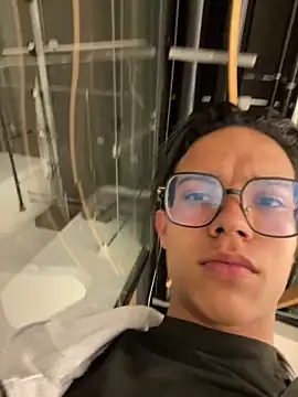 Andres_boy252's live cam