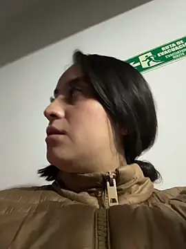 Antonella_Julieta webcam