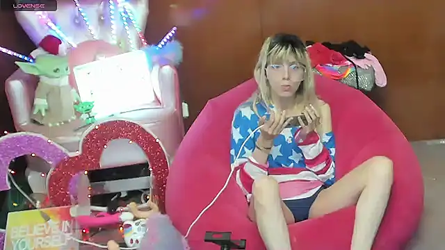 Skinygirl webcam