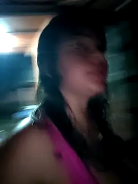 KattalellaGomez webcam