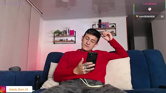 ashely_ryan24 webcam