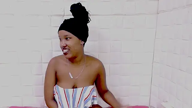 EroticSexyPrada webcam