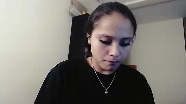 Agatha_Dubois4_ webcam