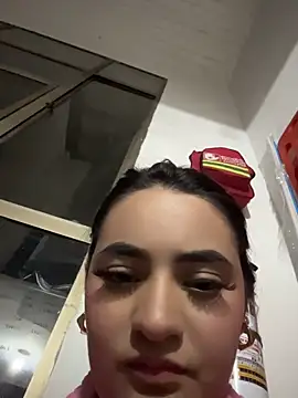 Antonella_Julieta webcam