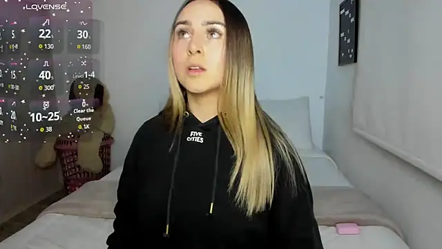 sophie_morenoo webcam